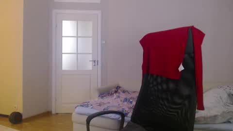 miss unforgettable online show from March 28, 6:51 pm