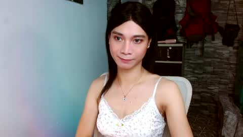 Snapshot of amorous_tina chatting on May 24, 2:44 pm Tina online show from May 24, 2:44 pm