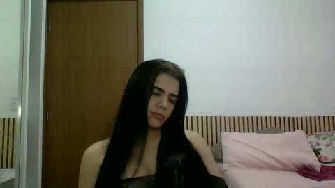 Snapshot of amputeeluna chatting on May 15, 1:23 am amputeeluna online show from May 15, 1:23 am
