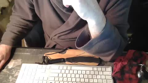 amslave4f online show from February 10, 8:09 am