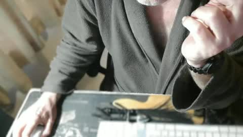 amslave4f online show from July 7, 5:32 am