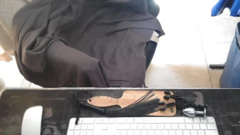 amslave4f online show from July 20, 10:29 am