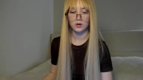 Snapshot of amy1_1 chatting on October 13, 7:47 pm amy1_1 online show from October 13, 7:47 pm