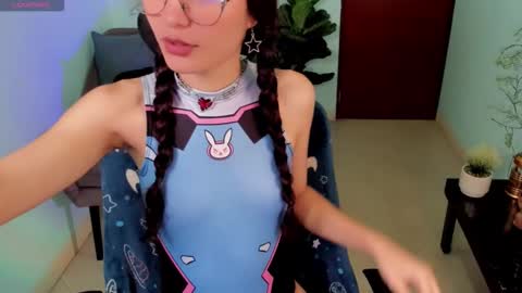 amy_adammss online show from November 19, 2:50 pm