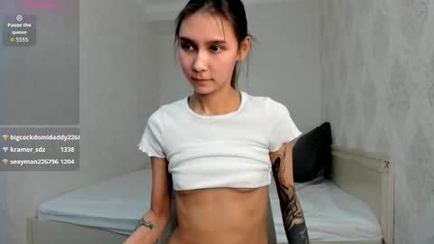 Snapshot of amy_alle chatting on September 25, 1:42 am Amy online show from September 25, 1:42 am