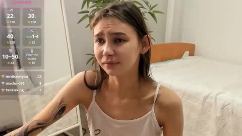 Snapshot of amy_alle chatting on October 10, 12:42 am Amy online show from October 10, 12:42 am