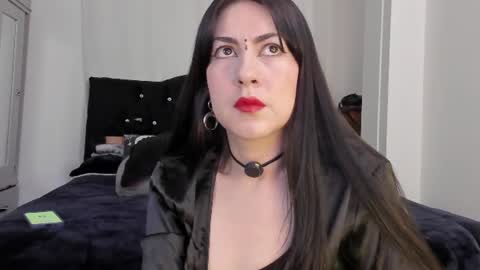 Amy online show from July 18, 2:32 pm