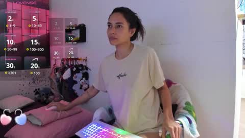 AmyEloise online show from September 26, 11:25 am