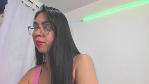 Snapshot of amy_corey chatting on October 17, 2:59 am Amy  online show from October 17, 2:59 am