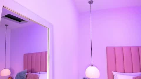 Aleja   online show from October 6, 3:26 am