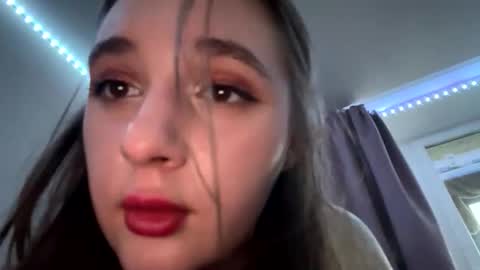 Snapshot of amy_hemii chatting on October 6, 1:36 am Amy hemii online show from October 6, 1:36 am