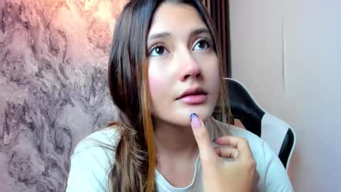 Amy online show from November 7, 8:20 pm