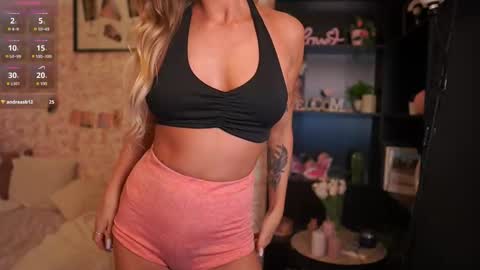 Snapshot of amy_johns_ chatting on November 11, 8:36 am amy_johns_ online show from November 11, 8:36 am