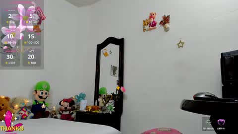 Amy online show from December 11, 6:52 pm