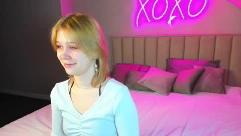 Amy online show from January 17, 1:15 am