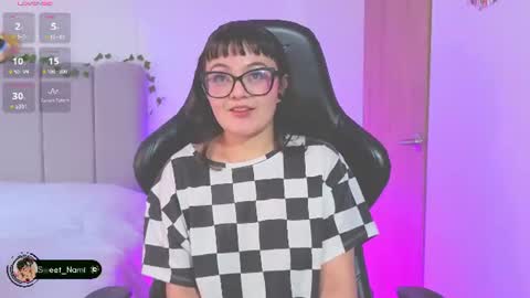 Hello I am Allison Welcome to my room and let is  have a good time together whith me online show from July 24, 9:02 pm