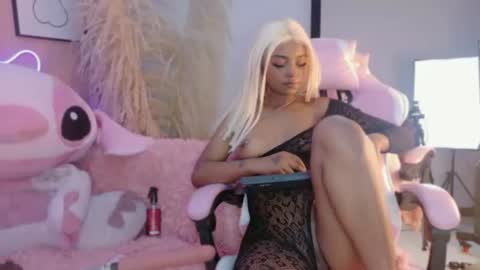 Amy online show from June 16, 8:00 pm