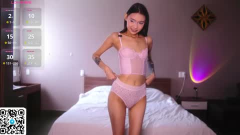 Snapshot of amy_peachy chatting on July 9, 4:27 am Amy online show from July 9, 4:27 am
