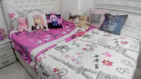 Amy Caroland online show from February 15, 1:31 am