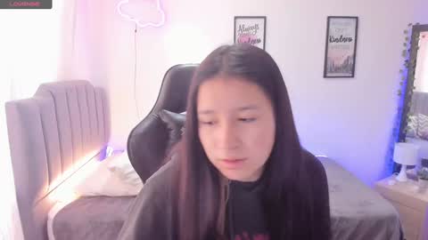Amy sophia 3 online show from December 2, 1:57 pm