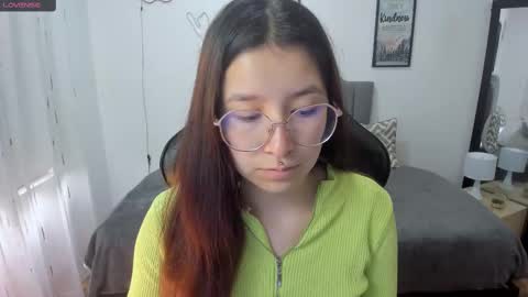 Amy sophia 3 online show from October 6, 12:57 pm