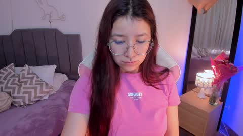 Snapshot of amy_sophiaa chatting on March 31, 1:00 pm Amy sophia 3 online show from March 31, 1:00 pm