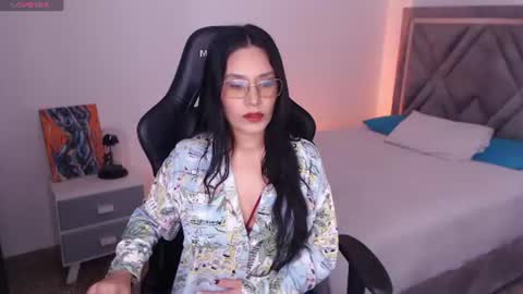 Mia Cristancho online show from July 8, 5:28 pm