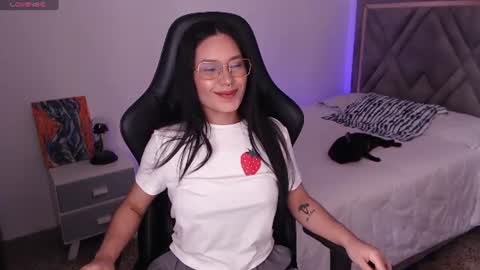 Mia Cristancho online show from July 19, 3:49 pm