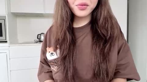 Snapshot of amyalwayshere chatting on March 1, 8:27 am girl next door named Amy online show from March 1, 8:27 am