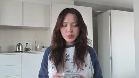 girl next door named Amy online show from July 6, 4:31 pm