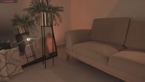 Amy Armstrong online show from December 23, 3:07 am