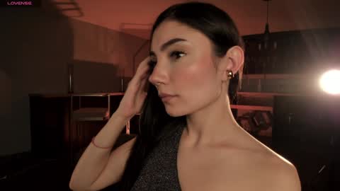 Amy Armstrong online show from January 25, 11:43 pm