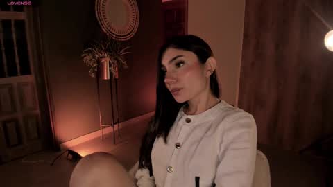 Amy Armstrong online show from February 25, 11:55 pm