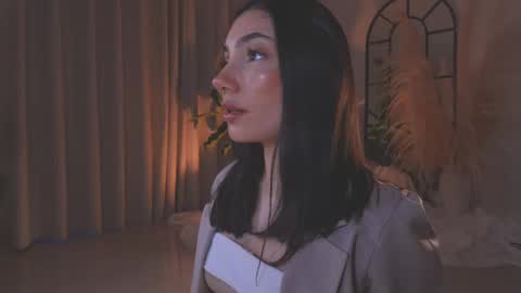 Amy Armstrong online show from September 15, 11:05 pm