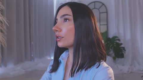 Amy Armstrong online show from November 22, 10:09 pm