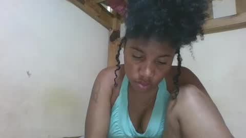 Snapshot of amyatche chatting on May 19, 2:23 pm Amyatche online show from May 19, 2:23 pm