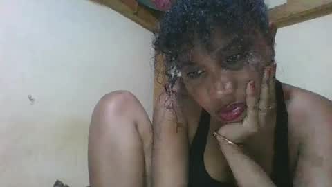 Snapshot of amyatche chatting on May 22, 5:18 pm Amyatche online show from May 22, 5:18 pm
