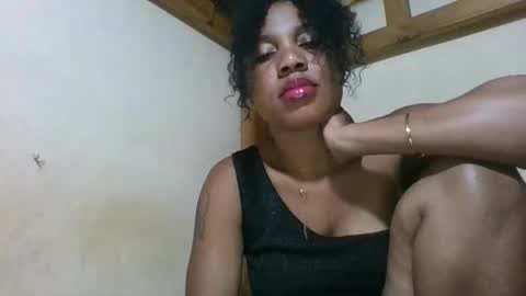 Snapshot of amyatche chatting on May 24, 5:40 pm Amyatche online show from May 24, 5:40 pm