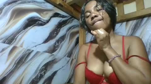 Snapshot of amyatche chatting on June 14, 2:24 am Amyatche online show from June 14, 2:24 am