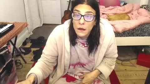 Trashely Gimpson online show from January 24, 11:15 am