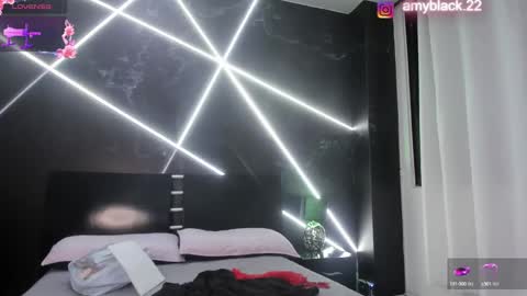 Amy online show from January 9, 3:36 am