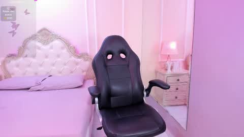 Amy online show from October 6, 7:33 pm