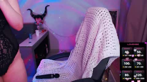 Amy is here  my telegram chanel -  online show from November 11, 8:31 pm