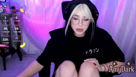 Amy online show from February 4, 11:09 pm