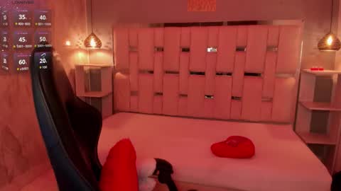 amyevan_ online show from September 18, 10:01 pm