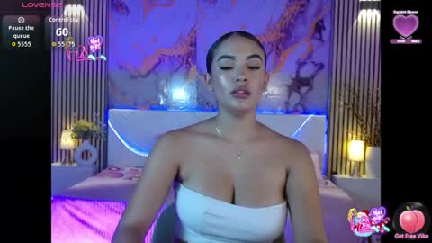 Snapshot of amyjohnsonn chatting on May 30, 5:48 am amyjohnsonn online show from May 30, 5:48 am