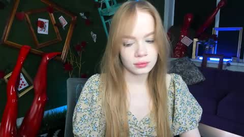 Snapshot of amynox chatting on April 6, 5:08 am Amy online show from April 6, 5:08 am