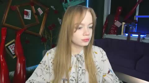 Snapshot of amynox chatting on April 8, 5:40 am Amy online show from April 8, 5:40 am