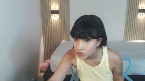 Snapshot of amyprice9 chatting on June 2, 6:10 pm amyprice9 online show from June 2, 6:10 pm