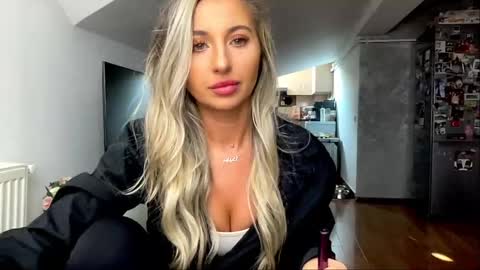 amyroberta92 online show from January 23, 10:22 am